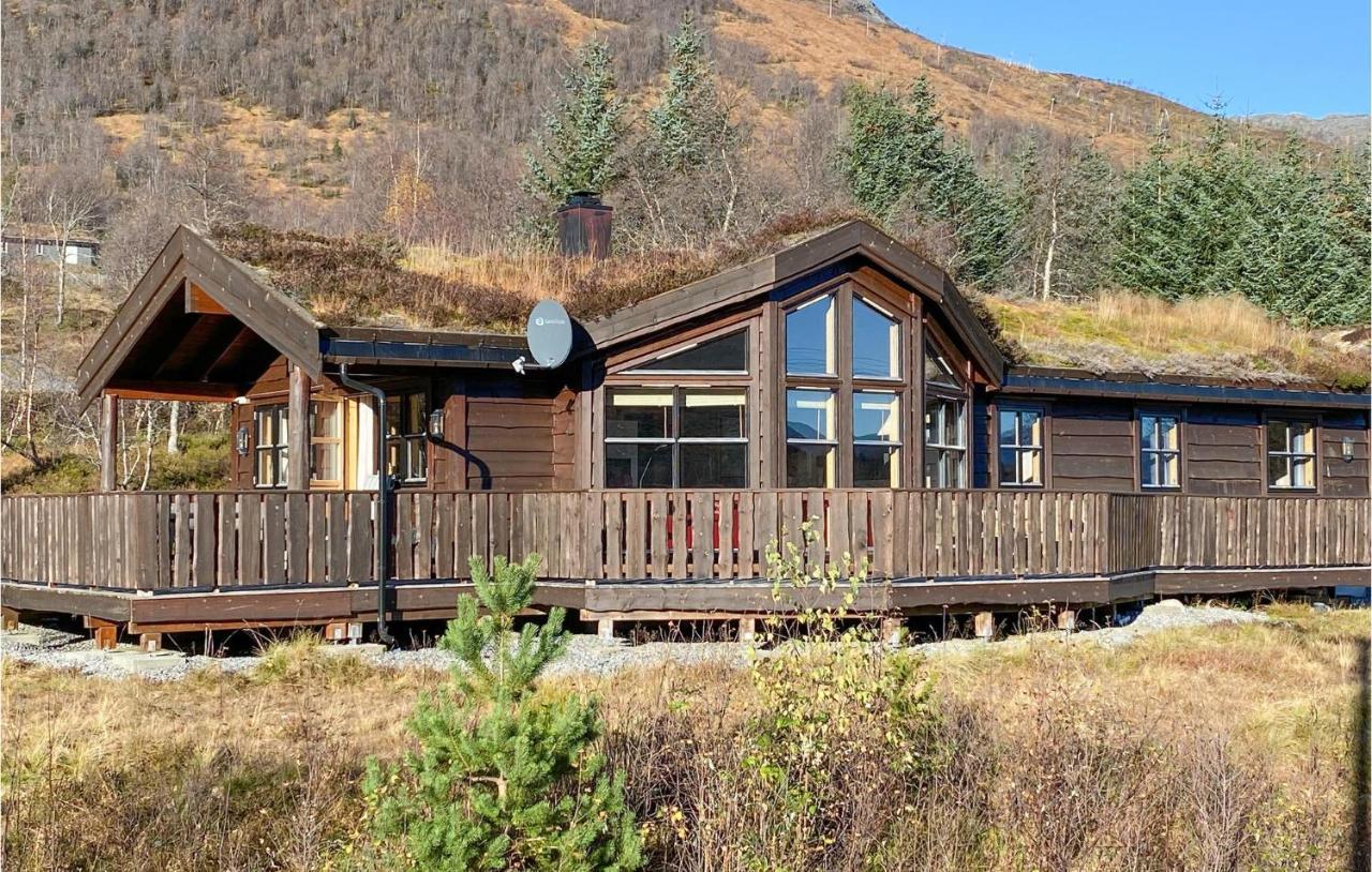 Nice Home In Straumgjerde With Wifi Brunstad Exteriör bild
