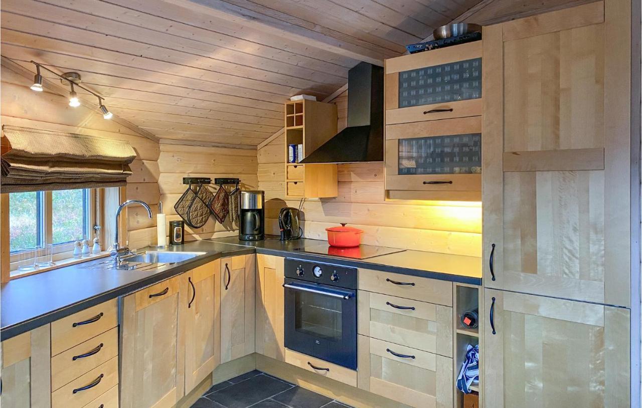 Nice Home In Straumgjerde With Wifi Brunstad Exteriör bild